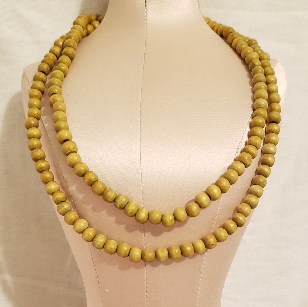 Forever 21 Wood Beaded Necklace
